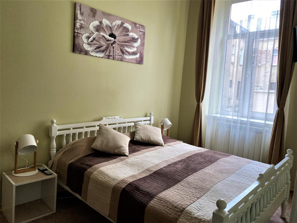 Glorious Apartment Near The Old City Lvov Exteriér fotografie