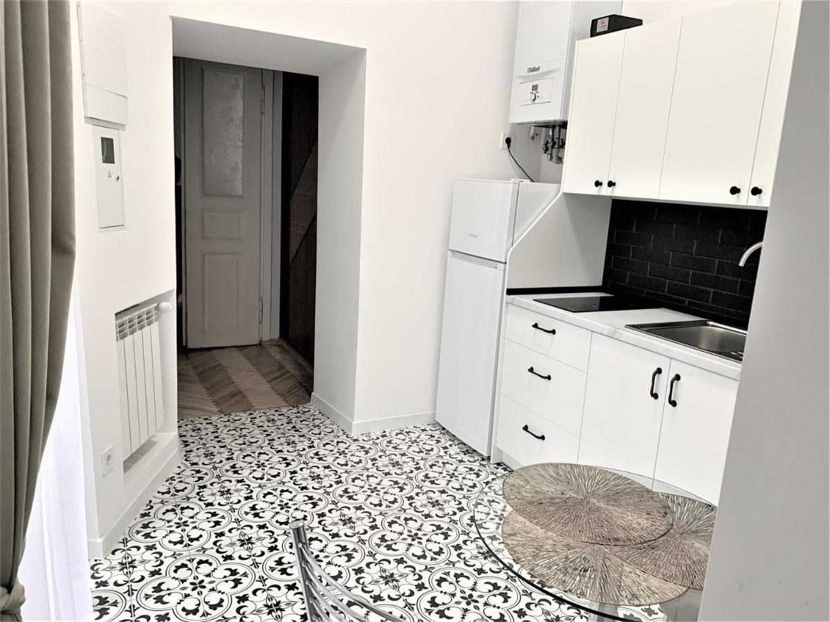 Glorious Apartment Near The Old City Lvov Exteriér fotografie