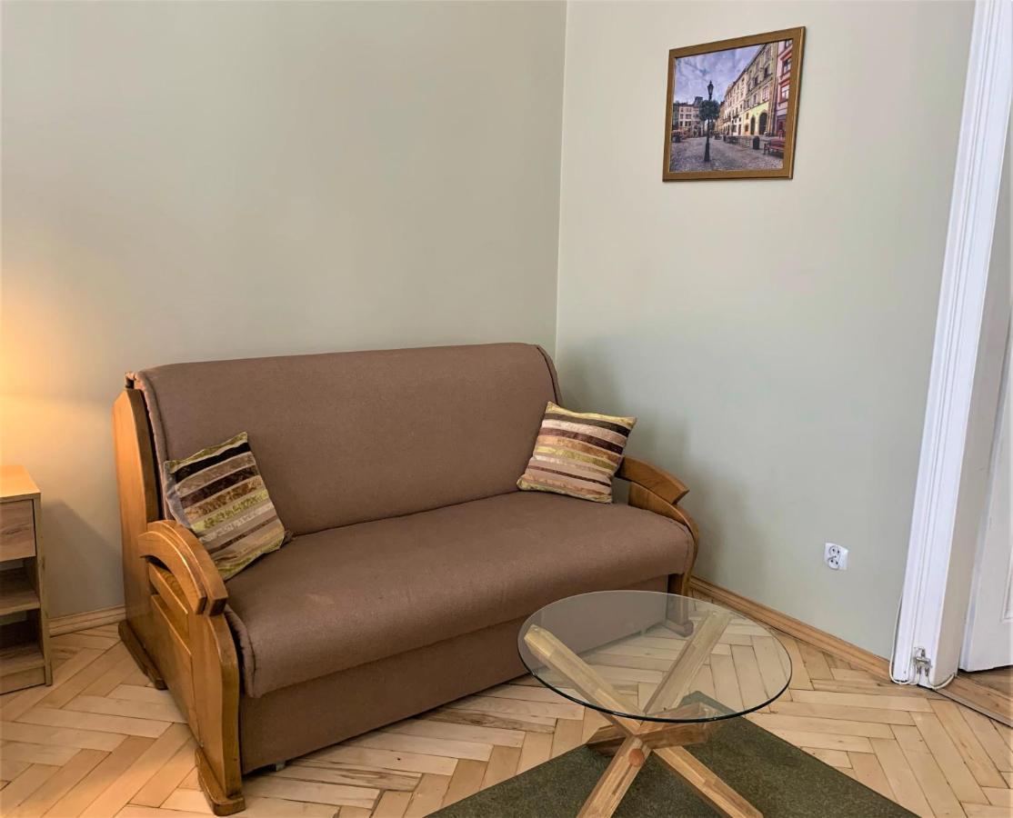 Glorious Apartment Near The Old City Lvov Exteriér fotografie