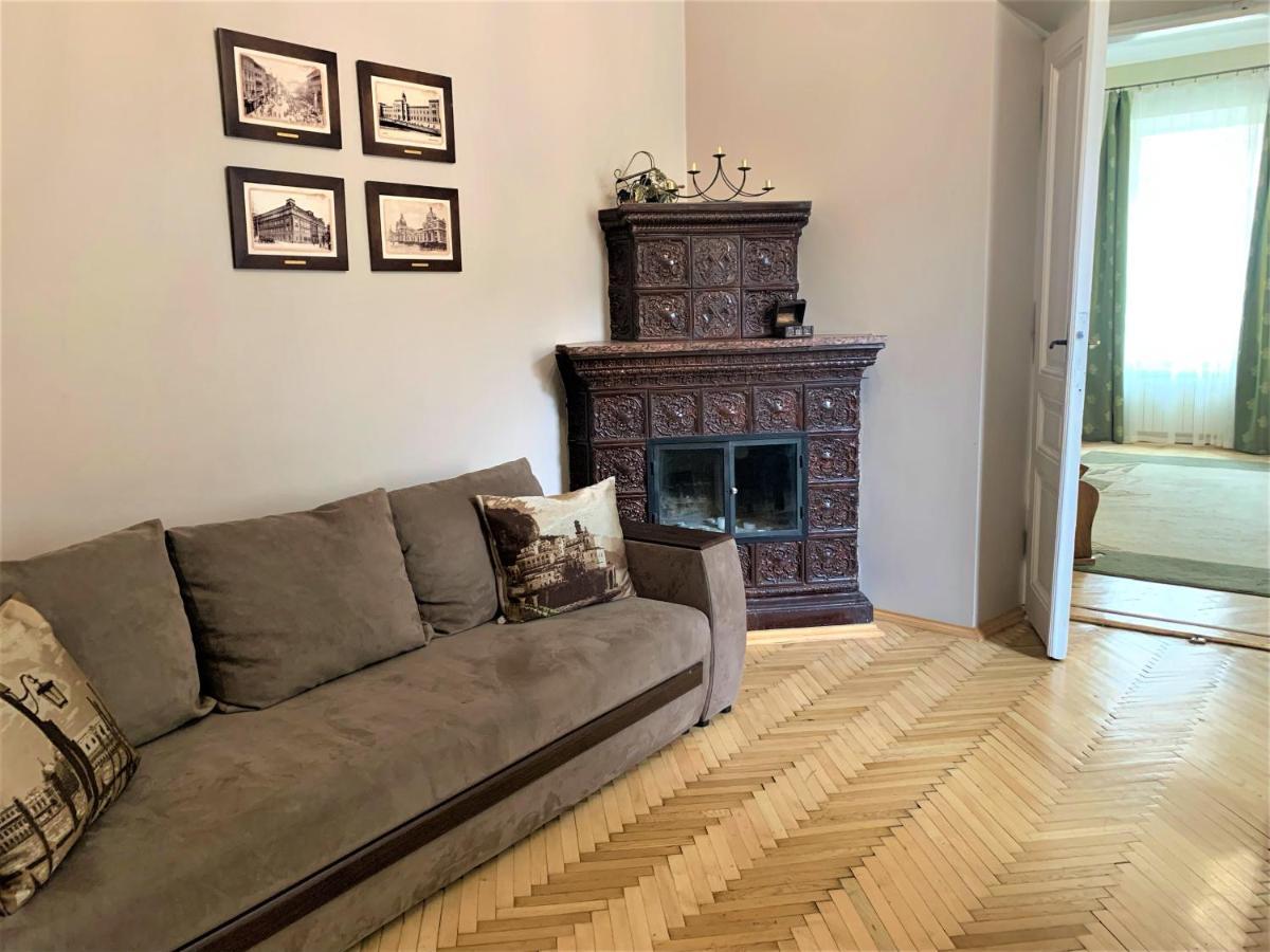 Glorious Apartment Near The Old City Lvov Exteriér fotografie