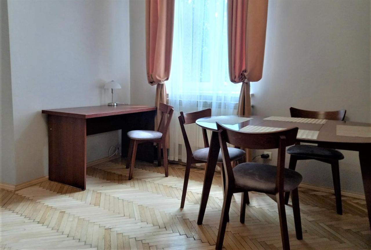 Glorious Apartment Near The Old City Lvov Exteriér fotografie